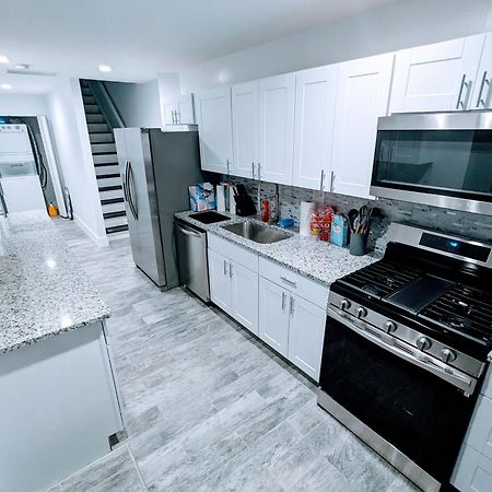 Luxurious 3 Bedroom Apt With A Beautiful Balcony 华盛顿哥伦比亚 客房 照片