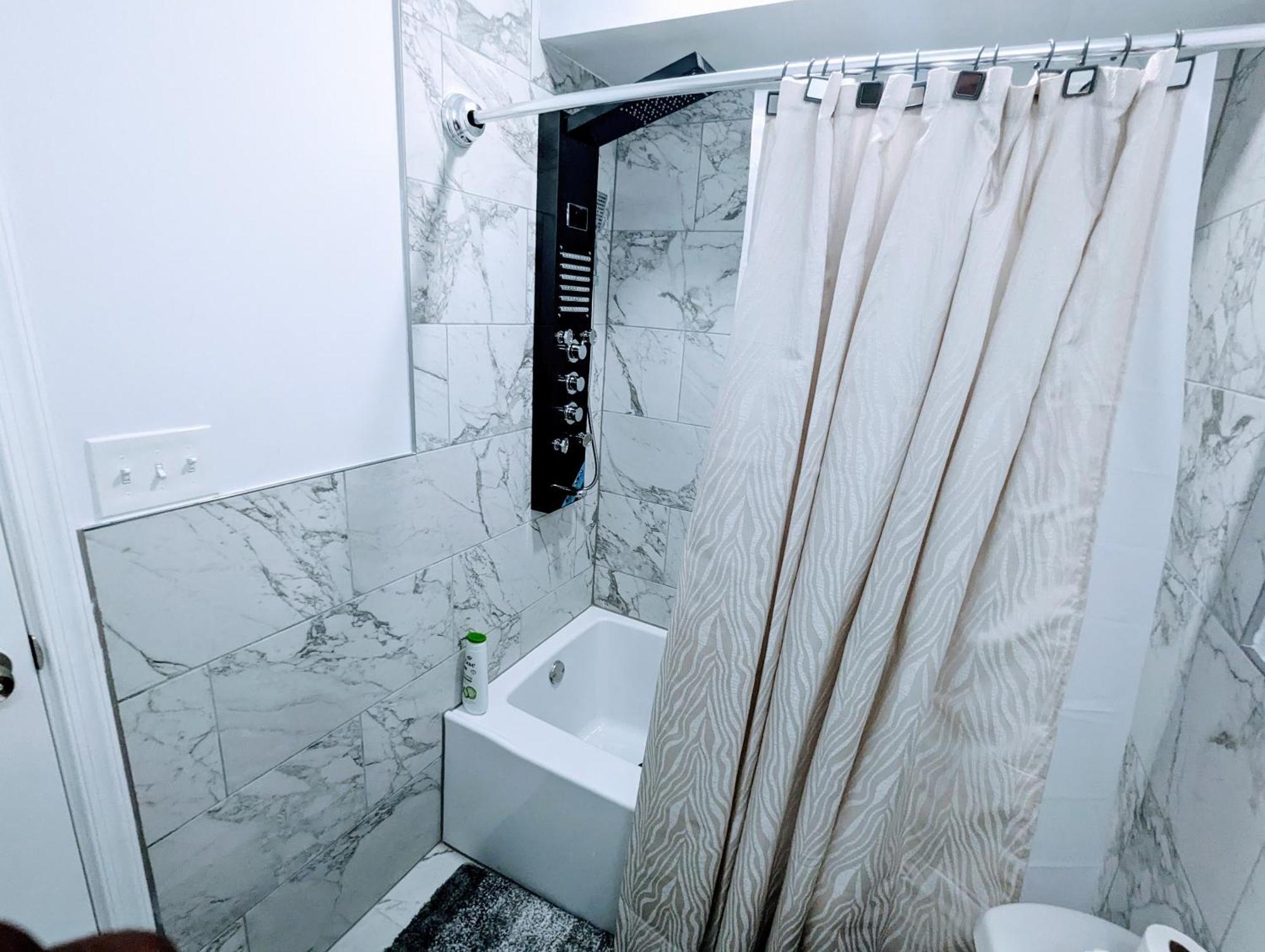 Luxurious 3 Bedroom Apt With A Beautiful Balcony 华盛顿哥伦比亚 客房 照片