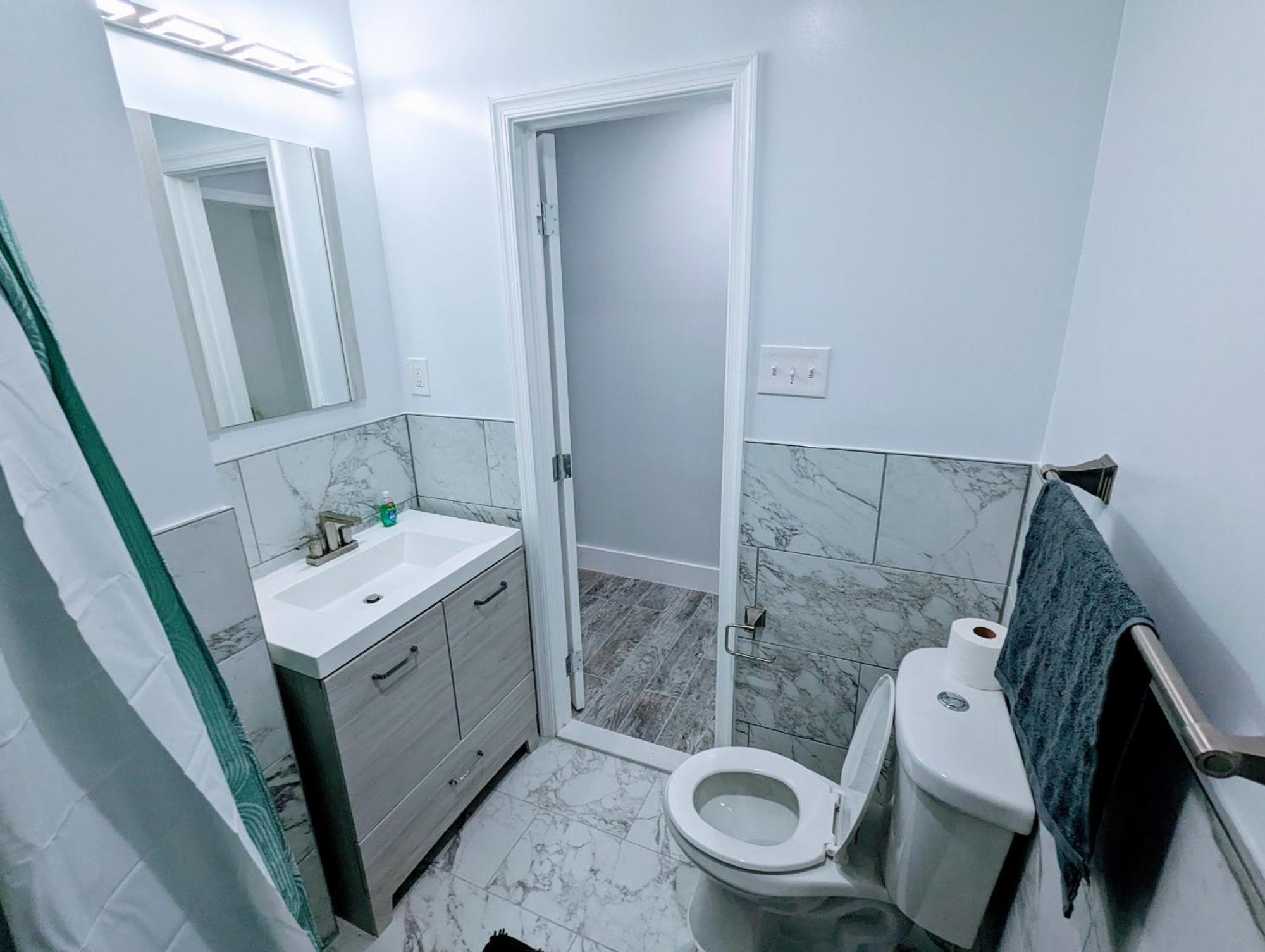 Luxurious 3 Bedroom Apt With A Beautiful Balcony 华盛顿哥伦比亚 客房 照片